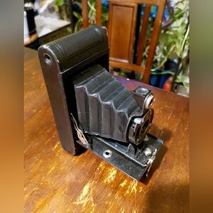 Vintage Kodak No. 2A Folding Autographic Brownie